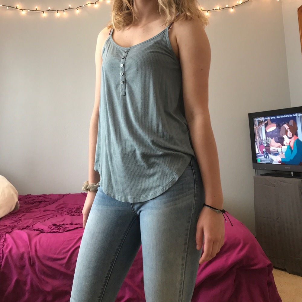 Light blue Aéropostale tank top